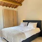 La Madonna With Pool And Padelcourt Monte del Lago