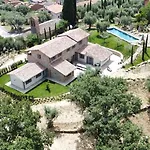 La Madonna With Pool And Padelcourt