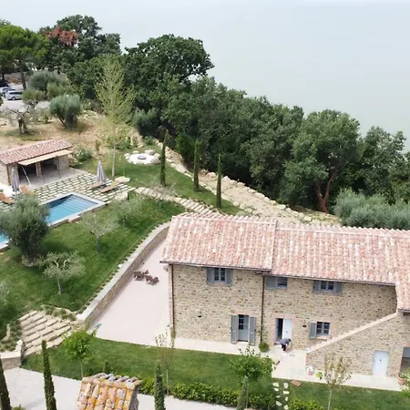 Villa La Madonna With Pool And Padelcourt